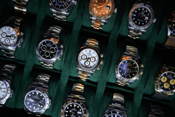 Cheap Luxury Watches: Top Picks That Look Expensive in 2025